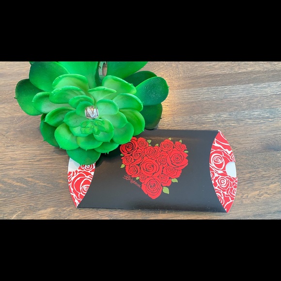 🌻2/$10🌻 Brighton ‘Alpha Bead’ Letter ‘V’ - Picture 2 of 4